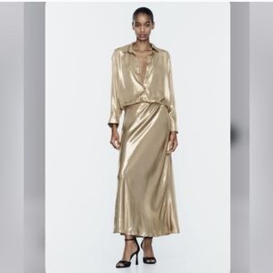 ZARA GOLD LONG METALLIC SKIRT MWOT SIZ M
